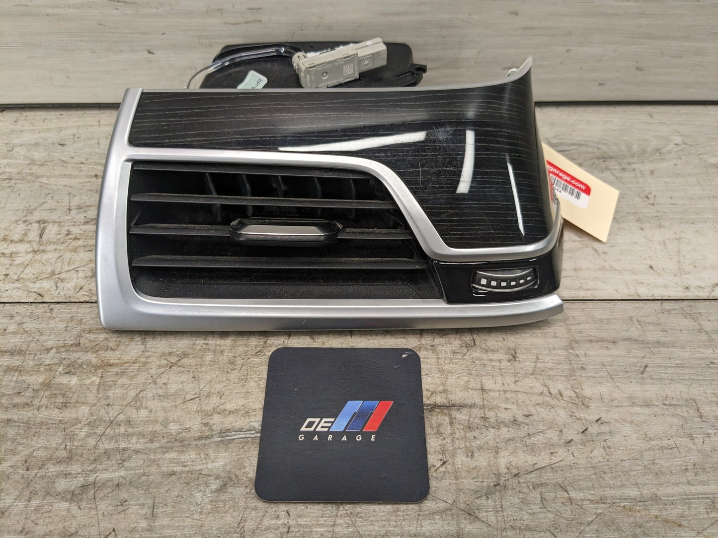 16-19 OEM BMW G11 G12 740 750 Left Driver Dash AC AIr Vent Grille Grill*