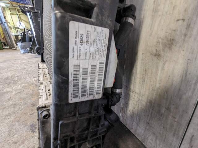11-16 OEM BMW F25 X3 F26 X4 N55 Radiator w/ Cooling Fan Shroud 600W Assembly