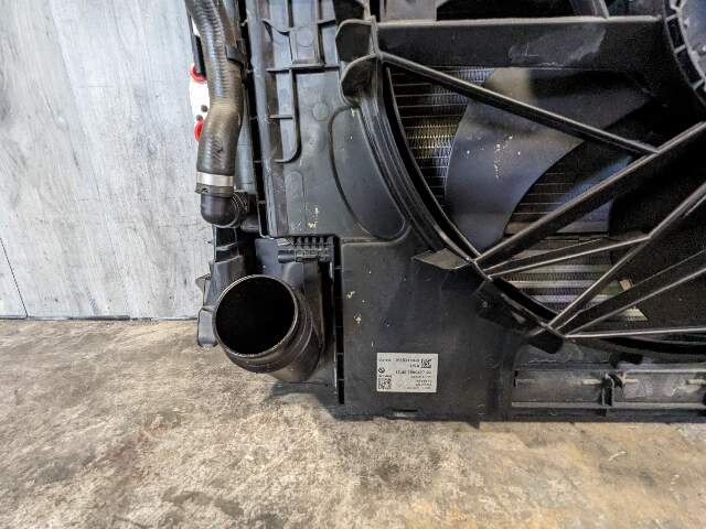 11-16 OEM BMW F25 X3 F26 X4 N55 Radiator w/ Cooling Fan Shroud 600W Assembly