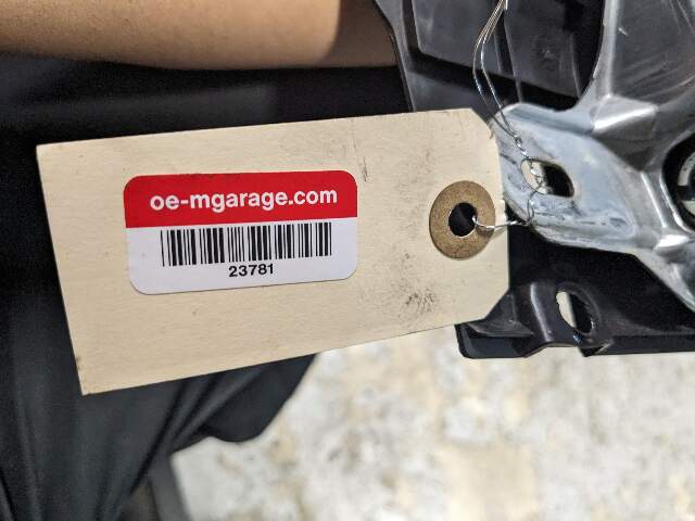 11-18 OEM BMW F06 F10 F12 F13 528 535 550 M5 Front Right Passenger Knee Airbag