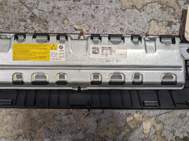 11-18 OEM BMW F06 F10 F12 F13 528 535 550 M5 Front Right Passenger Knee Airbag