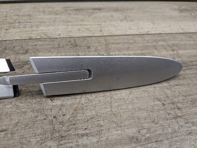 OEM BMW E93 328 335 M3 F33 F83 M4 Convertible Roof Top Hinge Cover Right Silver