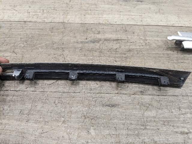 OEM BMW E93 328 335 M3 F33 F83 M4 Convertible Roof Top Hinge Cover Right Silver