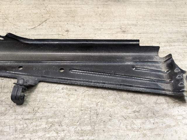 11-18 OEM BMW F25 F26 X3 X4 Front Right Passenger Fender Mount Bracket Carrier SET