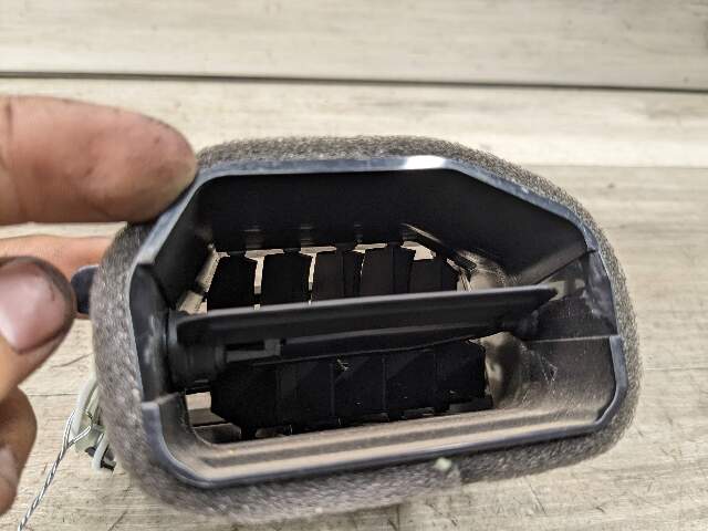 12-20 OEM BMW F30 F32 F33 F82 F83 M4 Left Driver Air AC Vent Dash Grille