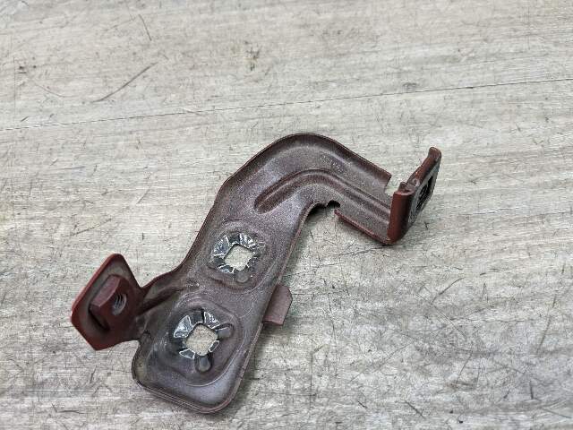 15-20 OEM BMW F80 F82 F83 M3 M4 Left Driver Fender Bracket Mount Carrier SET