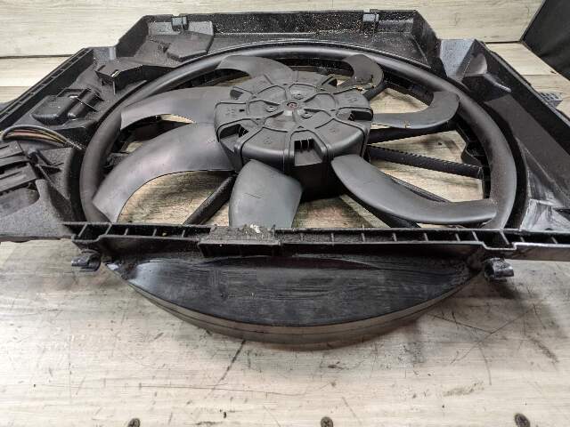 07-13 OEM BMW E82 E90 E92 N54 N55 Engine Radiator Cooling Auxiliary Fan 600W