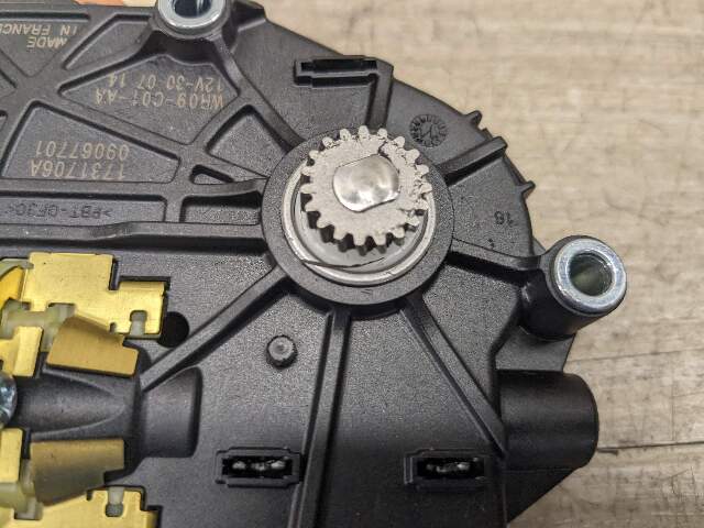 OEM BMW F06 F82 F80 F13 F01 F10 M2 M3 M4 M6 Upper Sunroof Moon Roof Motor Unit