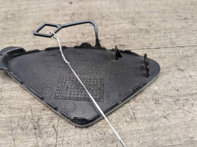 07-13 OEM BMW F30 F31 328 335 Front Bumper Towing Tow Eye Hook Cover Cap