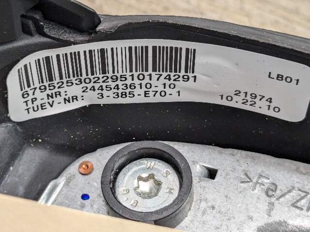 OEM BMW E70 E71 Heated Steering Wheel Black Leather w/Button Switches*