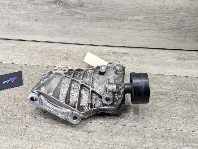 OEM BMW F15 F30 F32 F10 F12 N55 Engine Aux Belt Idler Pulley Bracket Deflection