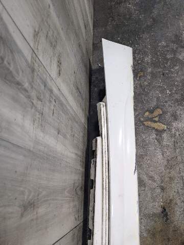 08-13 OEM BMW E88 E82 135 M-Sport Right Passenger Side Skirt Rocker Panel White*
