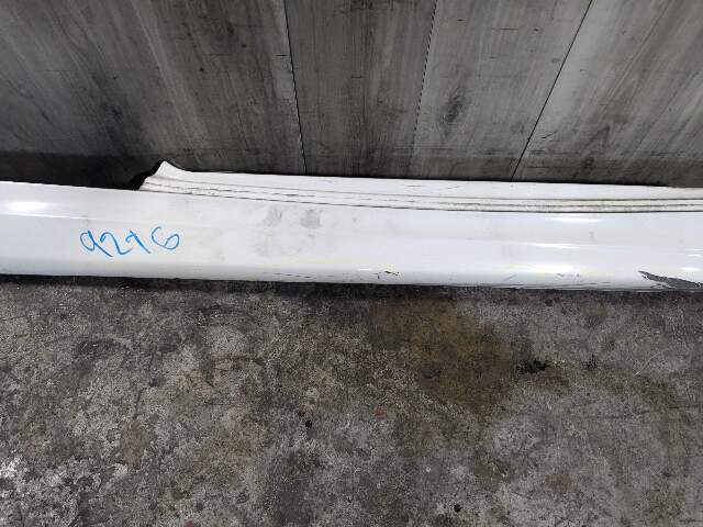 08-13 OEM BMW E88 E82 135 M-Sport Right Passenger Side Skirt Rocker Panel White*