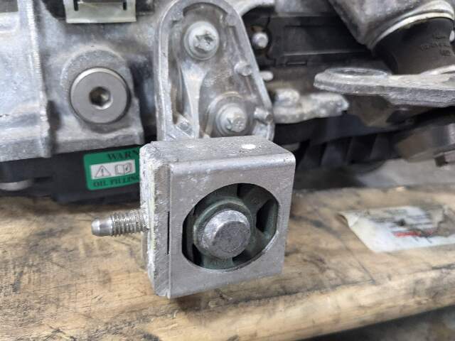 17-20 BMW G30 540 AWD B58 Automatic Transmission Gearbox GA8HP50Z 31k