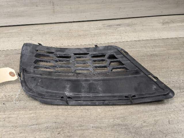 OEM BMW F25 X3 M Sport Front Lower Right Bumper Fog Light Cover Grille