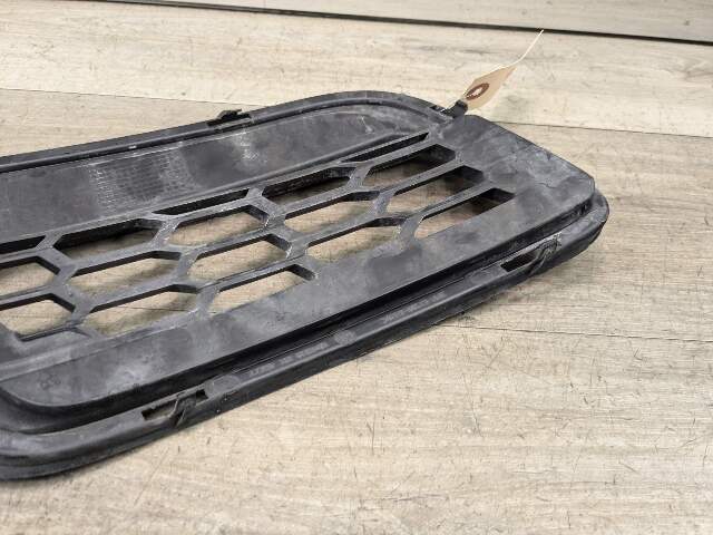 OEM BMW F25 X3 M Sport Front Lower Right Bumper Fog Light Cover Grille