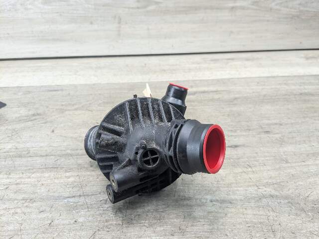 OEM BMW F25 X3 F26 X4 Engine N55 Water Pump Coolant Thermostat Hose