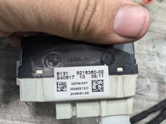 OEM BMW F02 F10 F15 F22 F30 F32 F36 Steering Wheel Control Wire Harness Module