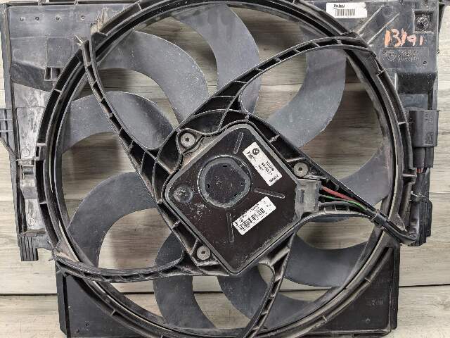 OEM BMW F22 F30 F32 Engine N55 N20 N26 Radiator Cooling Auxiliary Fan 600W