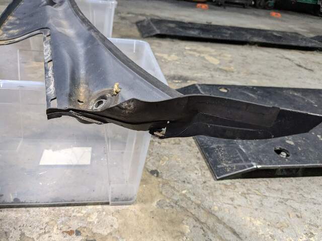 OEM BMW F25 F26 X3 X4 Windshield Cowl Cover Wiper Screen Vent Trim Panel