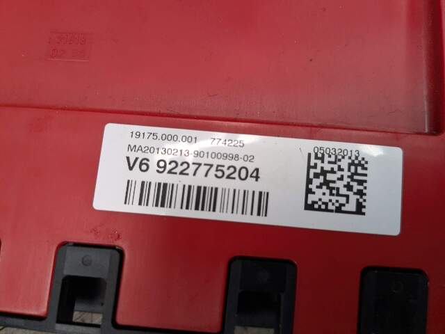 11-19 OEM BMW F22 F23 F30 F32 F36 F80 F82 F87 Positive Battery Power Fuse Box