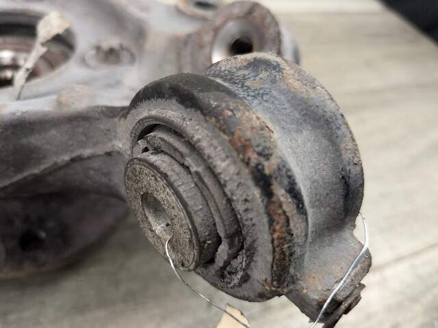 09-18 OEM BMW F25 F26 X3 X4 xDrive Rear Right Hub Spindle Knuckle Wheel Bearing