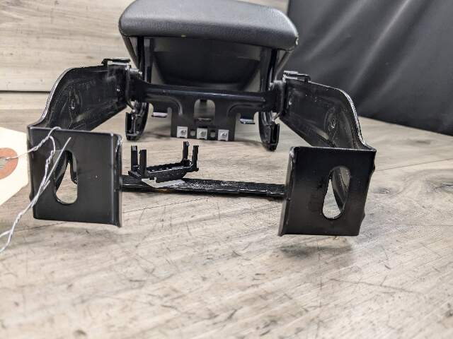 11-18 OEM BMW F25 F26 X3 X4 Center Console Elbow Armrest Tray Console Black