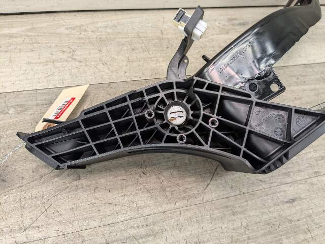 19-24 OEM BMW G20 330 M340 AUTO TRANSMISSION Pedal Assembly Brake