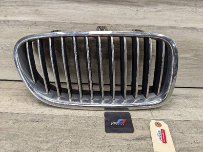 11-13 OEM BMW F10 528 535 550 Front Right Side Bumper Chrome Grille Insert*