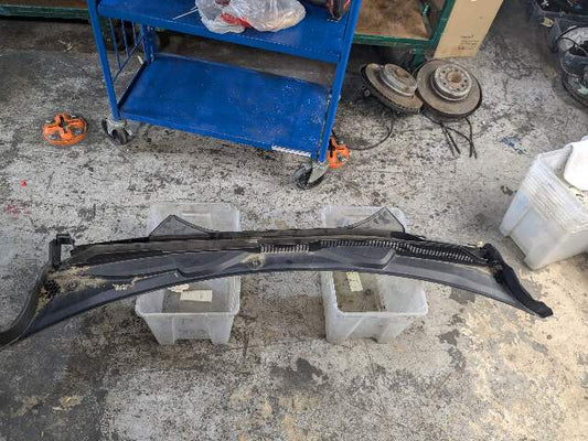OEM BMW G20 G22 G23 G80 G82 G83 M3 M4 Front Windshield Cowl Trim Cover Panel