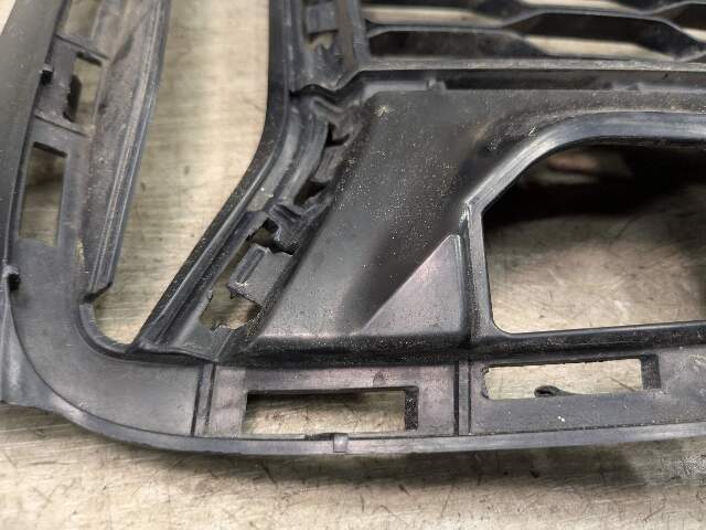 19-22 OEM BMW G20 M340 M SPORT Front Left Driver Lower Fog Light Grille Trim