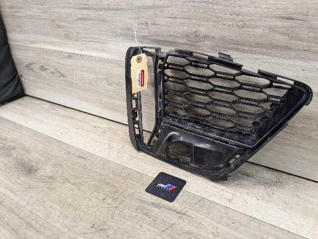 19-22 OEM BMW G20 M340 M SPORT Front Left Driver Lower Fog Light Grille Trim