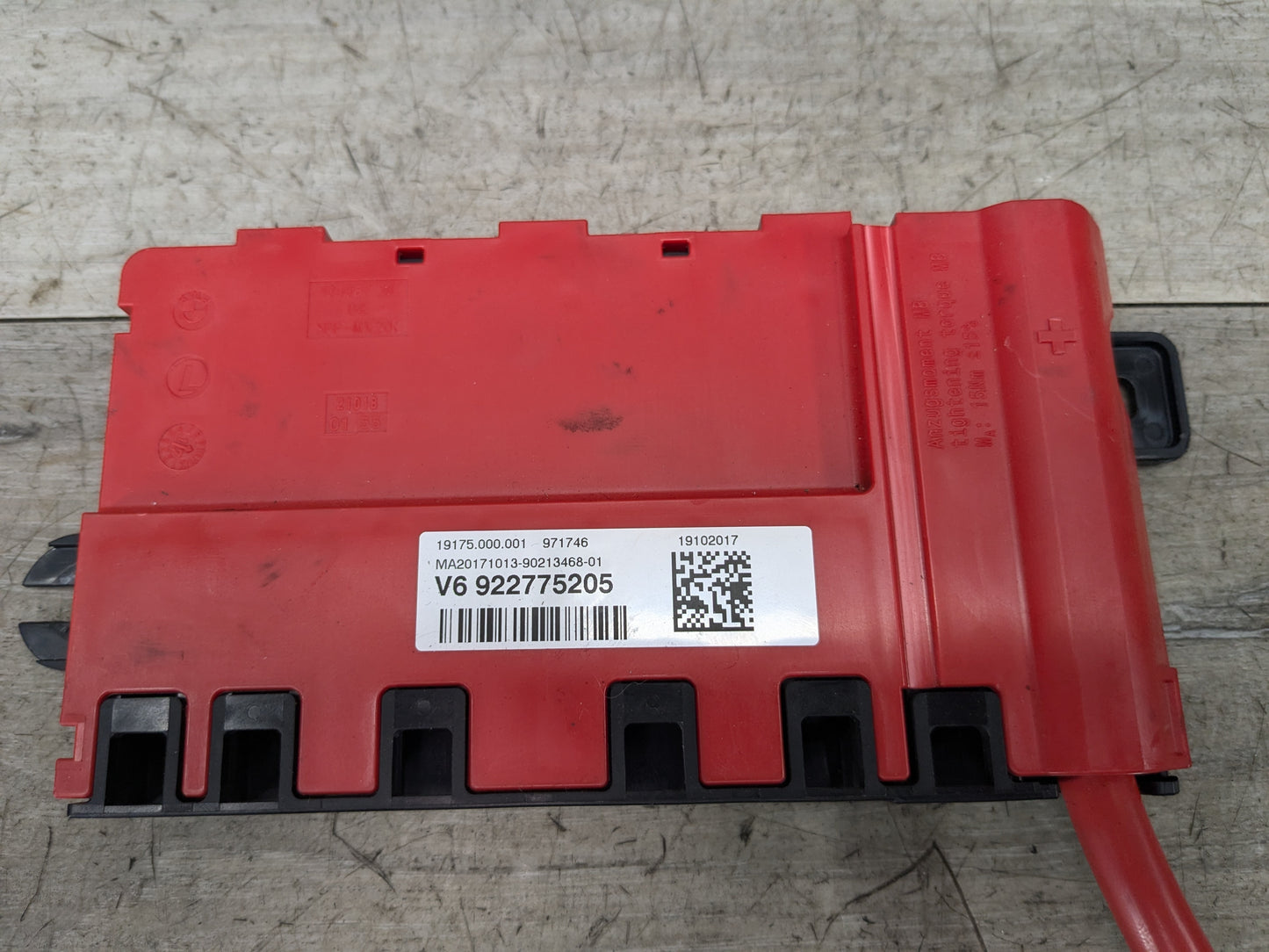 11-19 OEM BMW F22 F10 F30 F32 F36 F80 F82 F87 Positive Battery Power Fuse Box