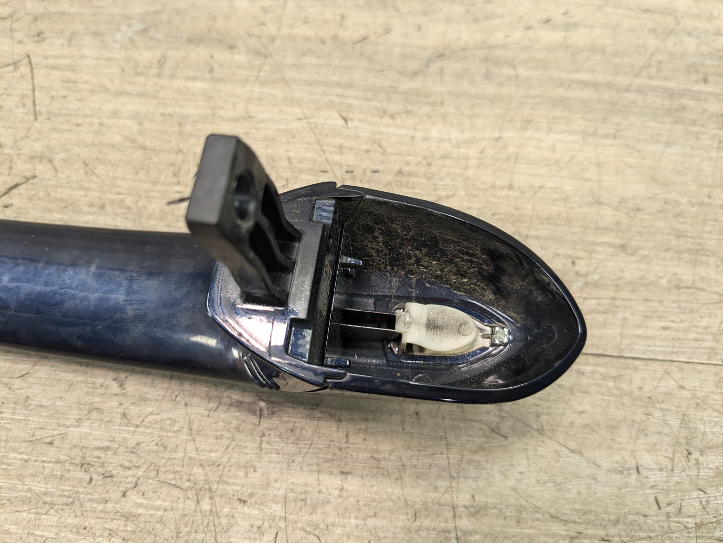 OEM BMW G20 G30 F90 M5 M8 X5 COMFORT ACCESS Front Left Driver Door Handle Blue