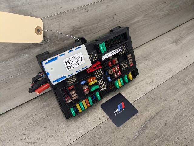 17-21 OEM BMW G30 F90 M5 G11 G12 G14 G15 Rear Power Distribution Fuse Box