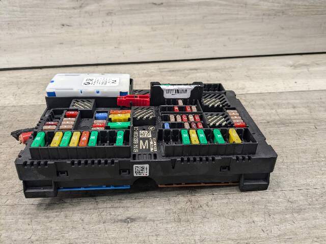 17-21 OEM BMW G30 F90 M5 G11 G12 G14 G15 Rear Power Distribution Fuse Box