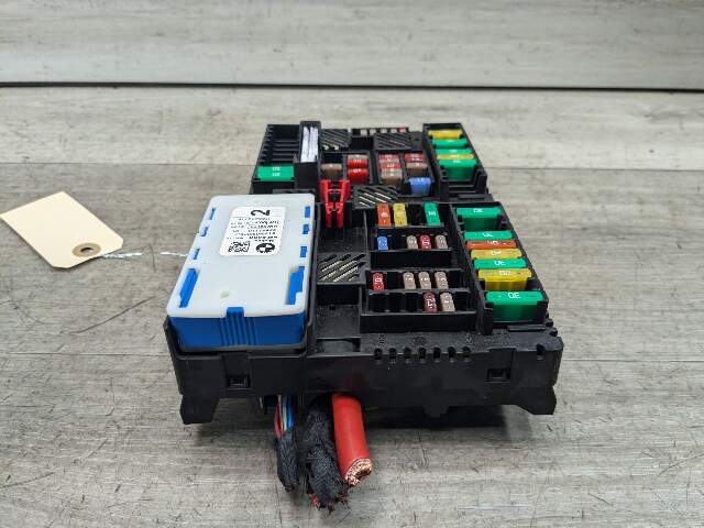 17-21 OEM BMW G30 F90 M5 G11 G12 G14 G15 Rear Power Distribution Fuse Box