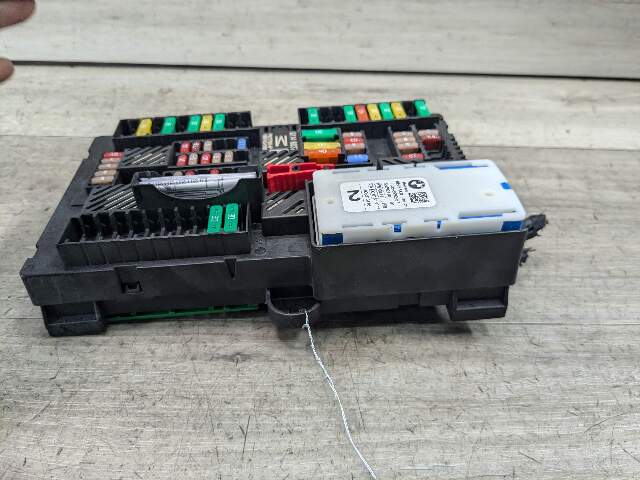 17-21 OEM BMW G30 F90 M5 G11 G12 G14 G15 Rear Power Distribution Fuse Box