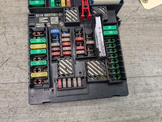 17-21 OEM BMW G30 F90 M5 G11 G12 G14 G15 Rear Power Distribution Fuse Box