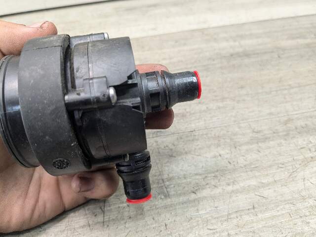 OEM BMW F30 G30 G12 X1 X2 X3 X4 Engine B58 Auxiliary Electric Water Coolant Pump