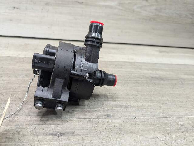 OEM BMW F30 G30 G12 X1 X2 X3 X4 Engine B58 Auxiliary Electric Water Coolant Pump