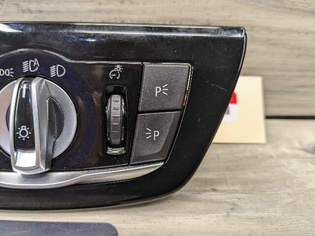 17-20 OEM BMW F90 M5 G30 G32 Headlight Switch Control Panel Light Module BLACK