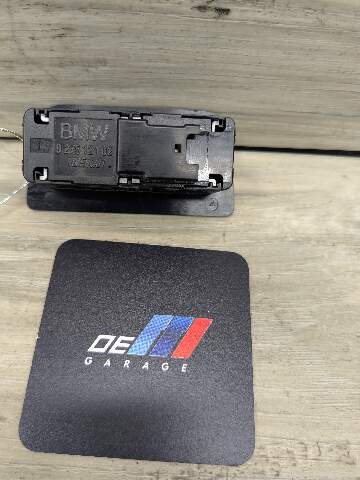 OEM BMW G12 F36 F10 F15 F07 M5 F06 M6 F01 F02 Rear Trunk Lid Center Lock Switch