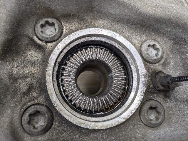 17-20 OEM BMW G30 530 540 550 AWD Front Left Hub Spindle Knuckle Wheel Bearing