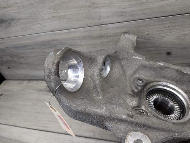 17-23 OEM BMW G14 G15 G16 G30 AWD Front Right Passenger Spindle Knuckle Bearing