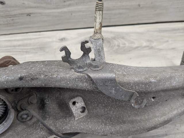 17-23 OEM BMW G14 G15 G16 G30 AWD Front Right Passenger Spindle Knuckle Bearing