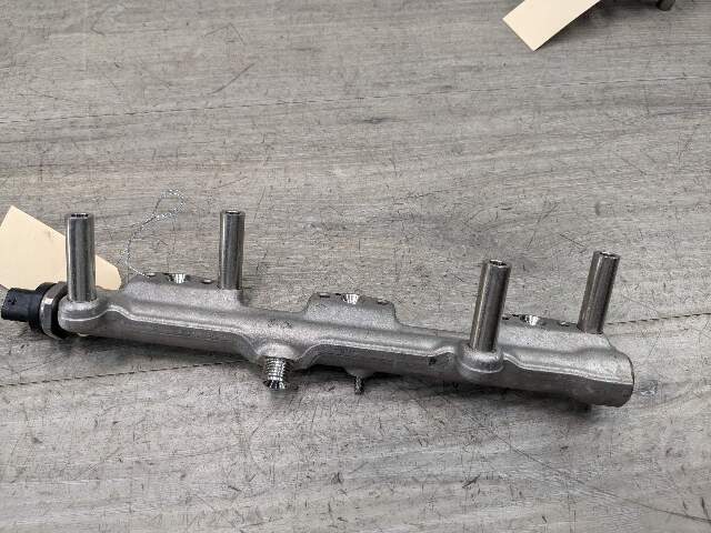 16-20 OEM BMW F22 F30 F32 G30 540 Pressure Fuel Injectors Rail Lines Engine B58