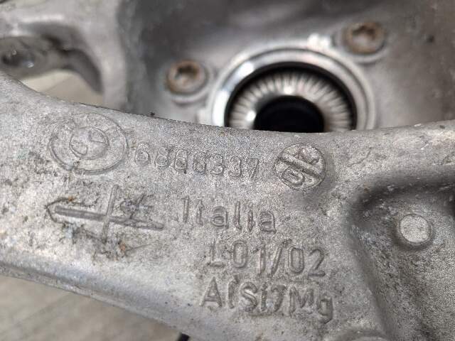 17-23 OEM BMW G30 530 540 M5550 REAR Left Drive Side Hub Knuckle Bearing Carrier