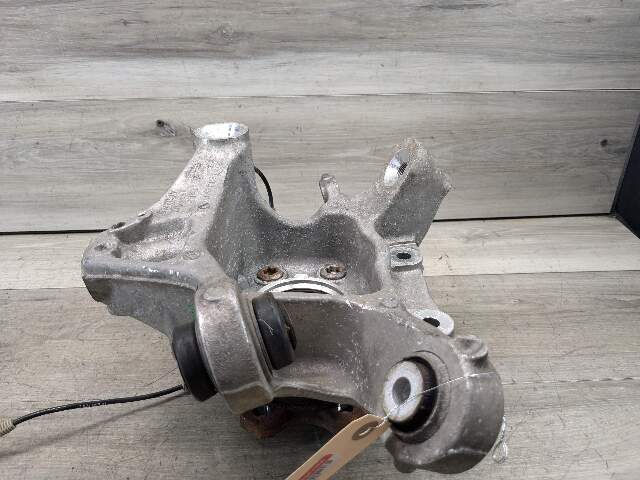 17-23 OEM BMW G30 530 540 M5550 REAR Left Drive Side Hub Knuckle Bearing Carrier