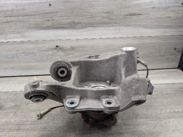 17-23 OEM BMW G30 530 540 M5550 REAR Left Drive Side Hub Knuckle Bearing Carrier